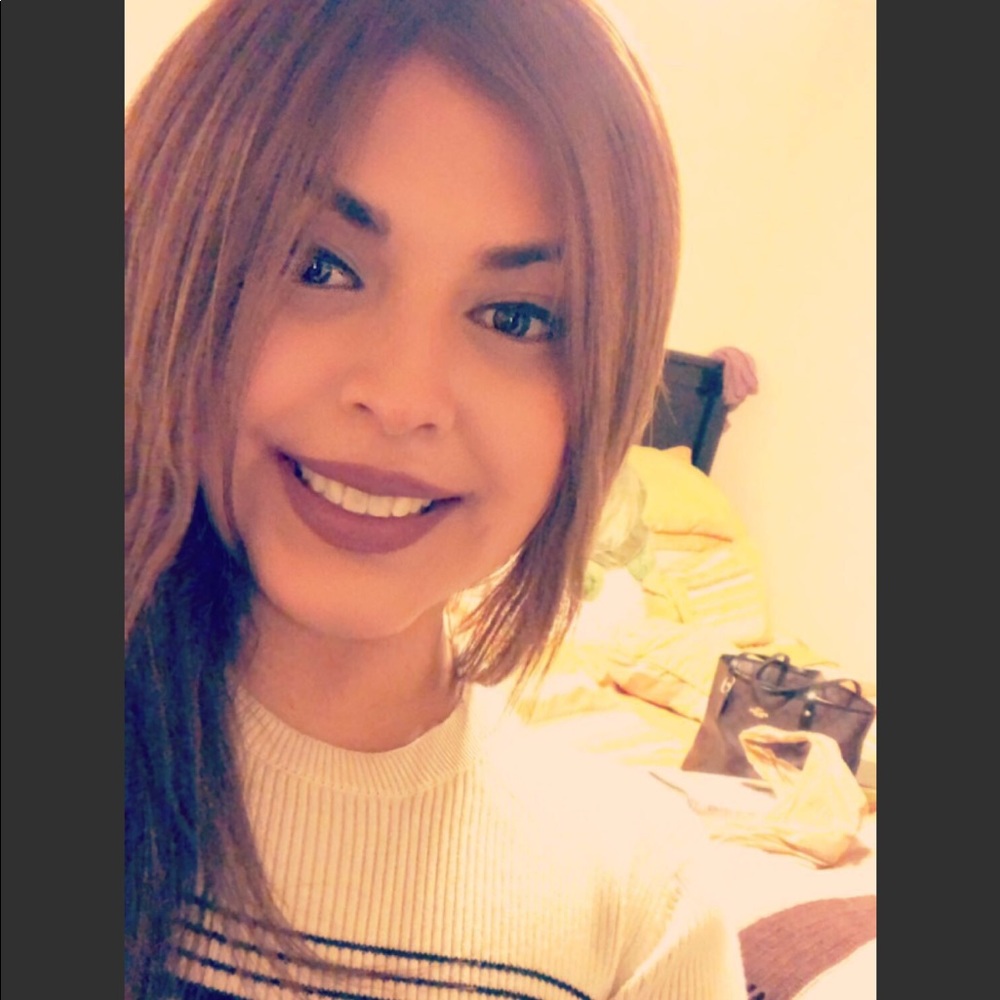 Meet your Posher, Ashley